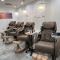CẦN SANG TIỆM NAIL SAINT PETERSBURG FL 33713
