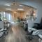 Cần Sang Tiệm Nails Vùng Azle Texas - Cơ Hội Sở Hữu Tiệm Nail Good Location.