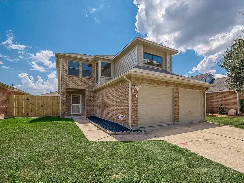 Bán Nhà Houston – 17047 Carbridge Dr, TX 77084 | Giá $275,000