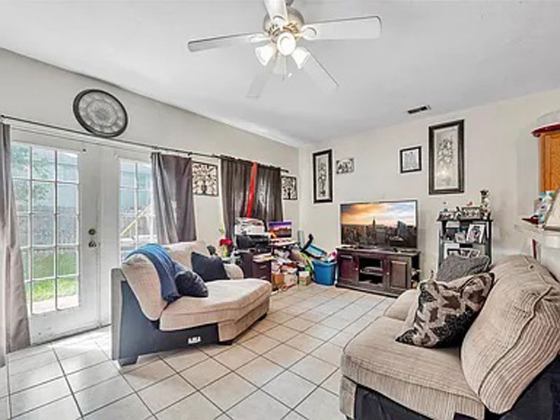 Cơ Hội Đầu Tư Tuyệt Vời tại Houston - Duplex 6512 Nunn St, TX 77087