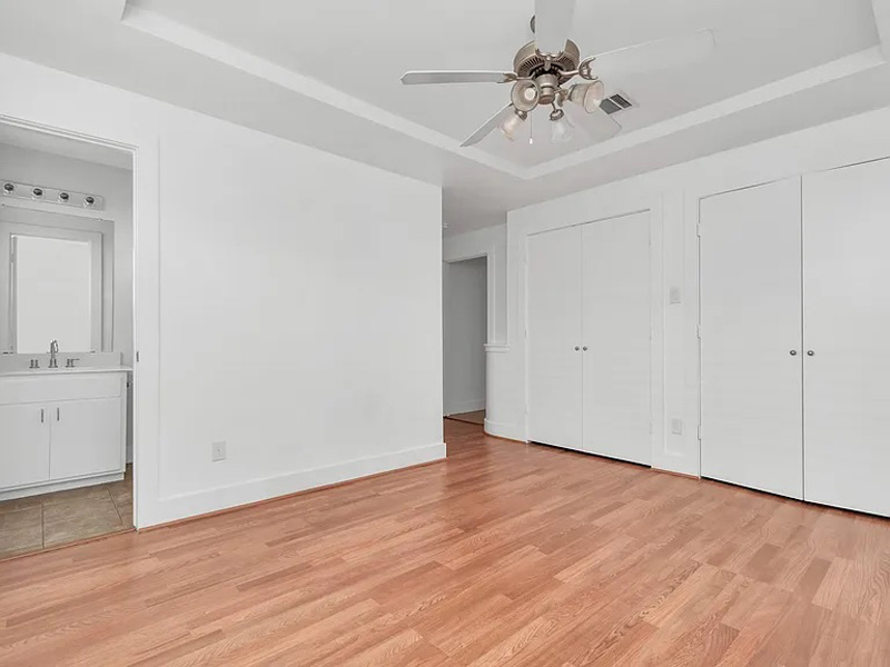 Cơ Hội Sở Hữu Căn Nhà 2 Tầng Tuyệt Vời Tại Houston – Chỉ $180,000!