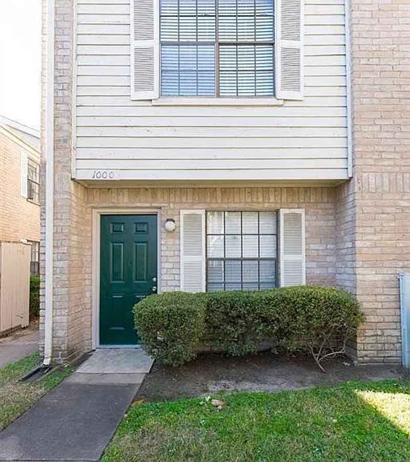 Cơ Hội Vàng Sở Hữu Townhouse 2 Tầng Sang Trọng Chỉ Với $110,000 Tại Houston!
