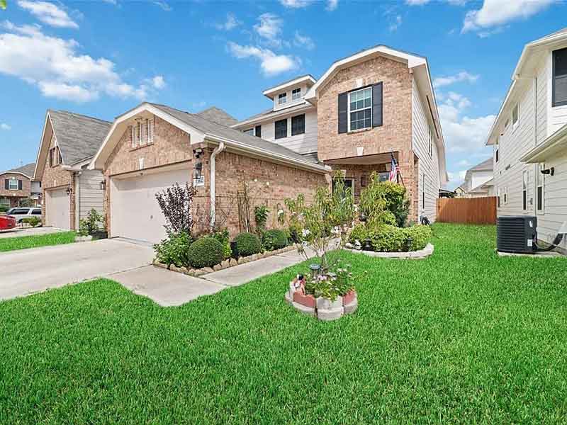 Nhà Đẹp 5 Phòng Ngủ, 4 Phòng Tắm Tại 13842 Evansdale Ln, Houston, TX 77083 – Giá $410,000