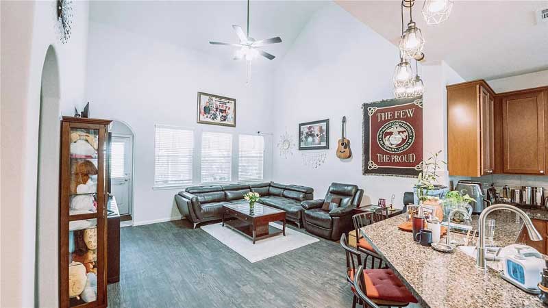 Nhà Đẹp Houston – Sẵn Sàng Dọn Vào Ở Ngay!