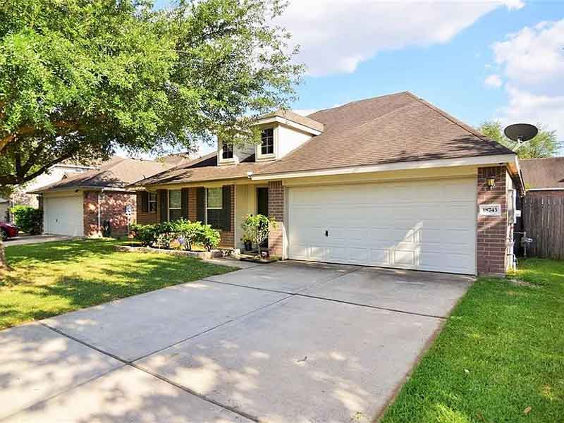 Cho Thuê Nhà Tại 18743 Appletree Ridge Rd, Houston, TX 77084 - $2,050/tháng