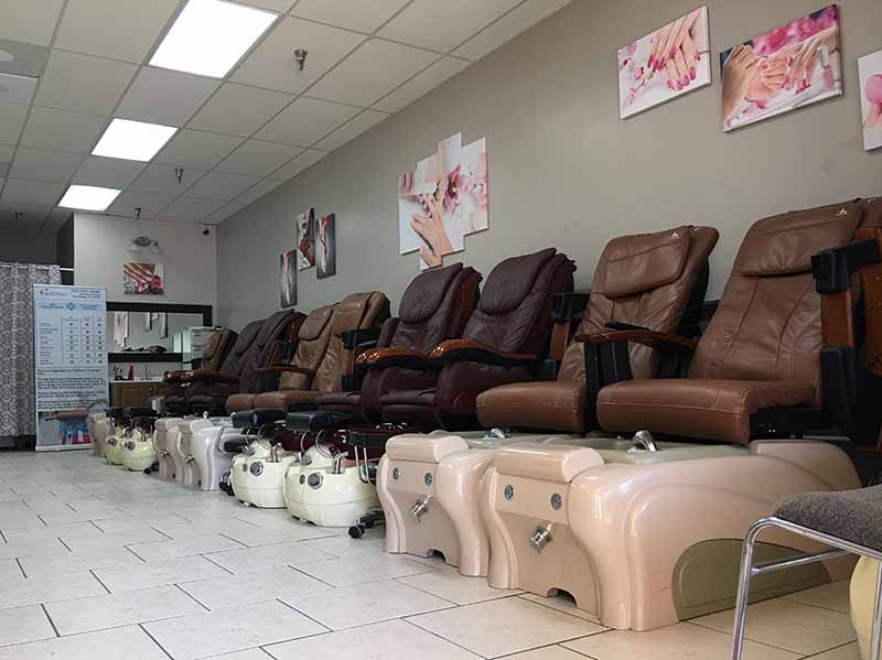 Cần Sang Tiệm Nail In Rockledge FL