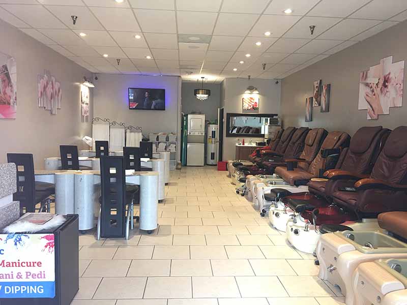 Cần Sang Tiệm Nail In Rockledge FL