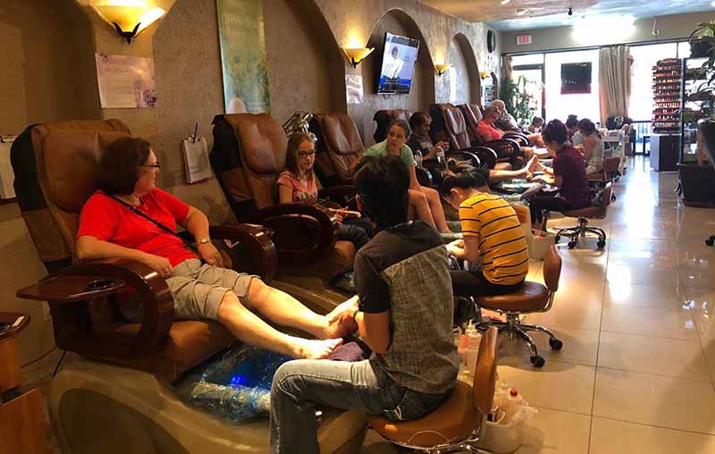 Cần Thợ Nail Có Kinh Nghiệm Bột Thợ Làm Đủ Thứ Income $1200-$1700/ Tuần In Marshall Texas