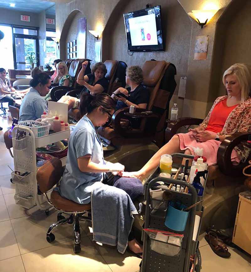 Cần Thợ Nail Có Kinh Nghiệm Bột Thợ Làm Đủ Thứ Income $1200-$1700/ Tuần In Marshall Texas