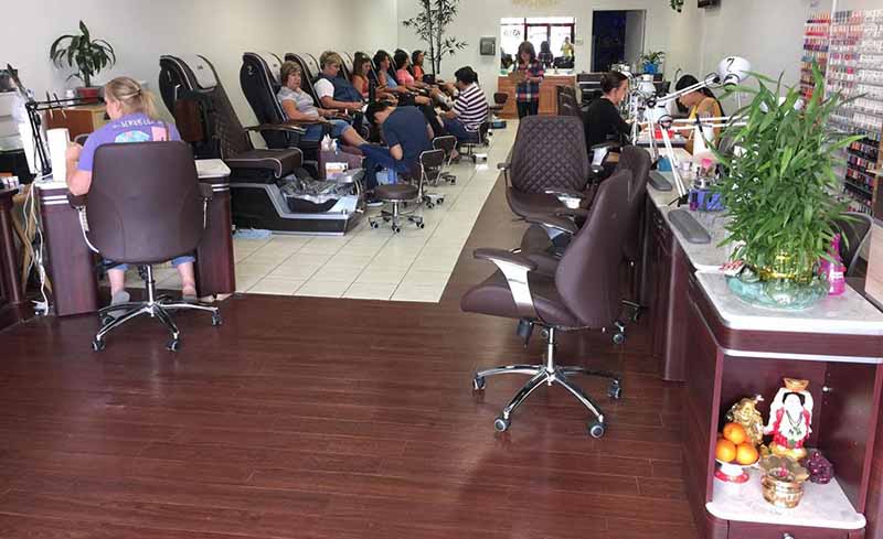 Cần Thợ Nails  Income $4000-$6000/ Tháng Khu Mỹ Trắng In Effingham Illinois