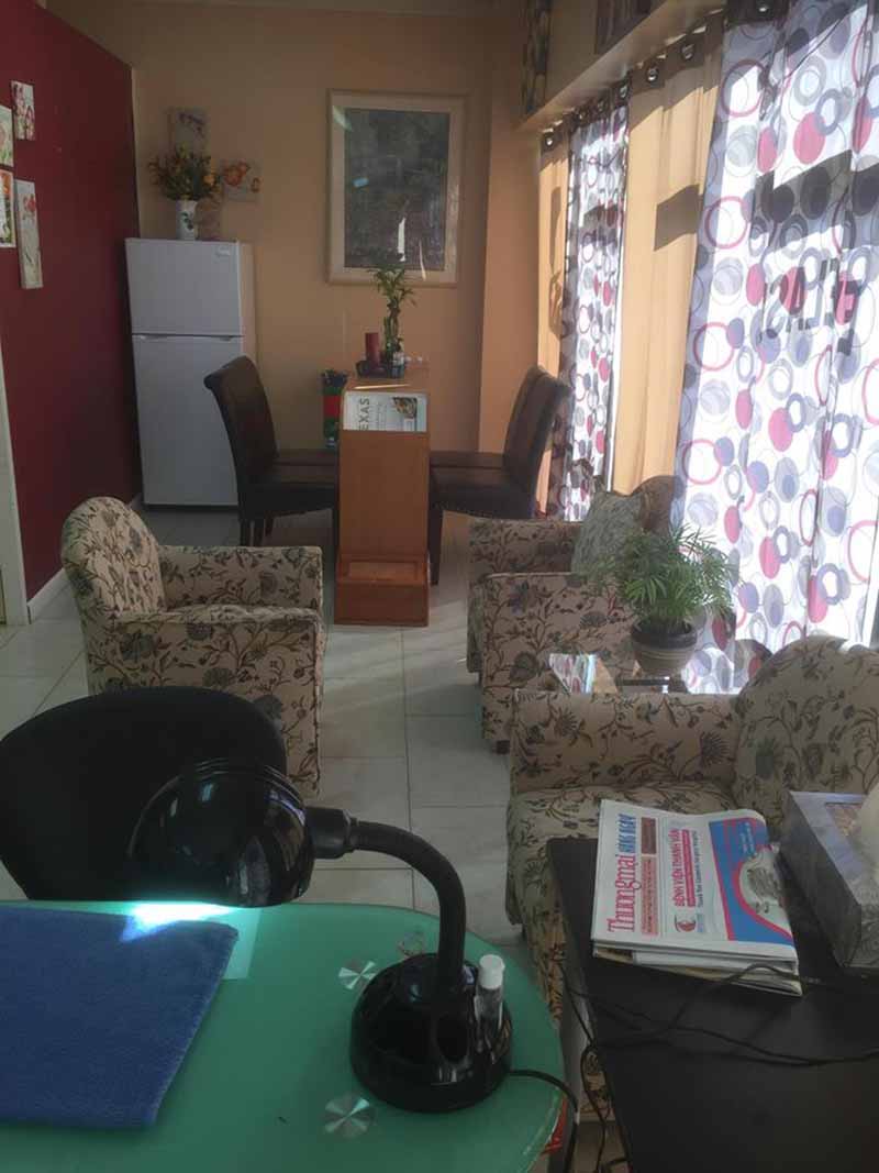 Cần Bán Tiệm Nail Income Ổn Định Nhanh Lấy lại Vốn Gần Conroe Texas