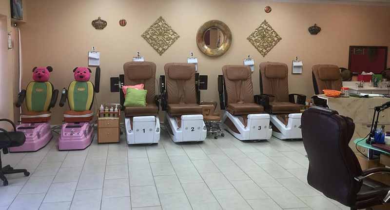 Cần Bán Tiệm Nail Income Ổn Định Nhanh Lấy lại Vốn Gần Conroe Texas