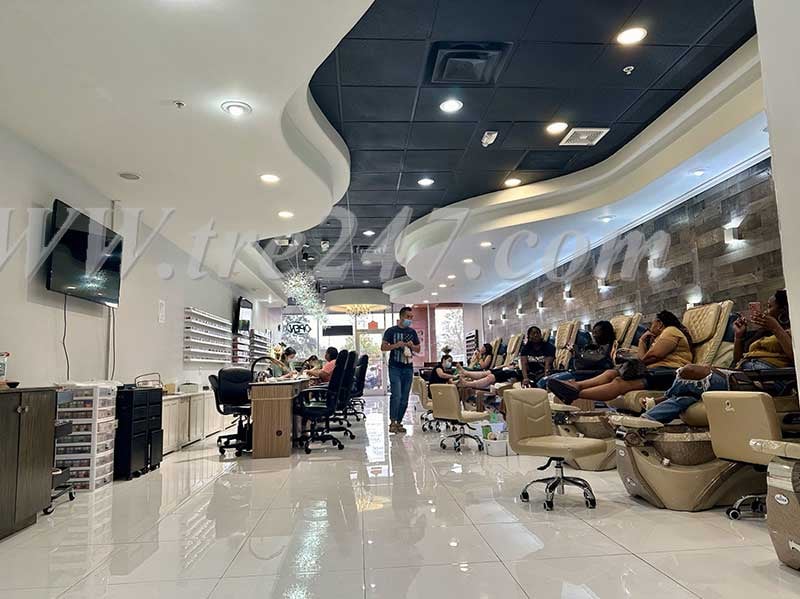 Need To Sale Nail Salon In Kissimmee FL 34746