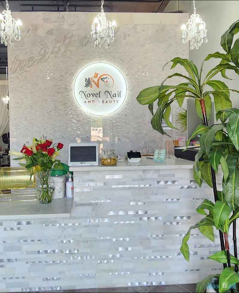 Cần Sang Tiệm Nail Tại Le Claire IA