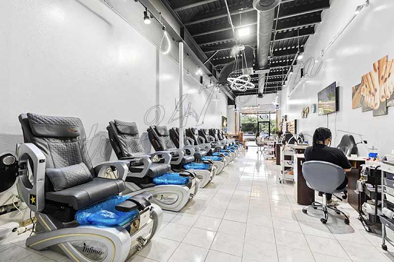 Sang Tiệm Nails Nhỏ Xinh Ở Missouri City, Texas