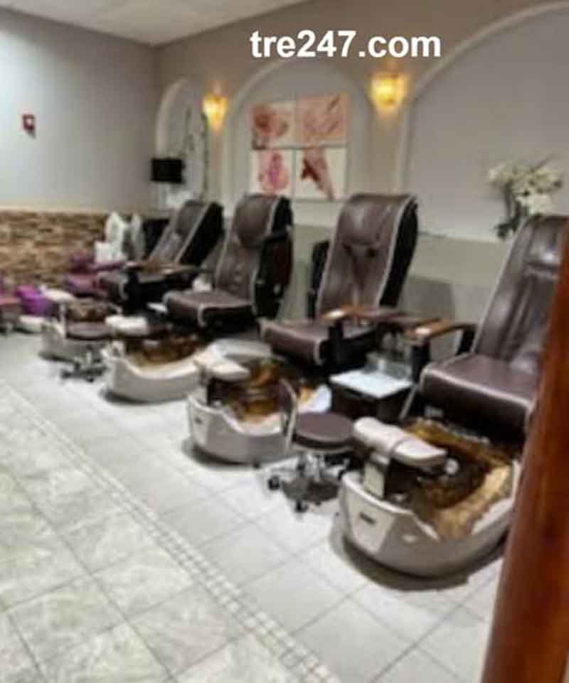 Cần Sang Tiệm Nails In Oswego, Illinois