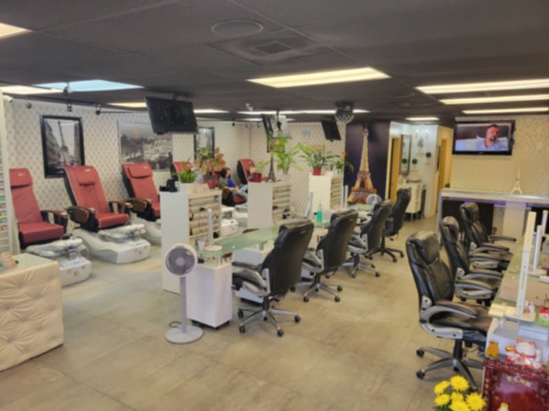 Cần Sang Tiệm Nail Ở Riverview, FL