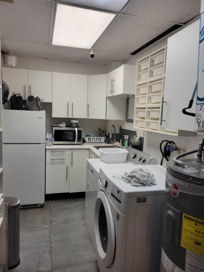 Cần Sang Tiệm Nail Ở Riverview, FL