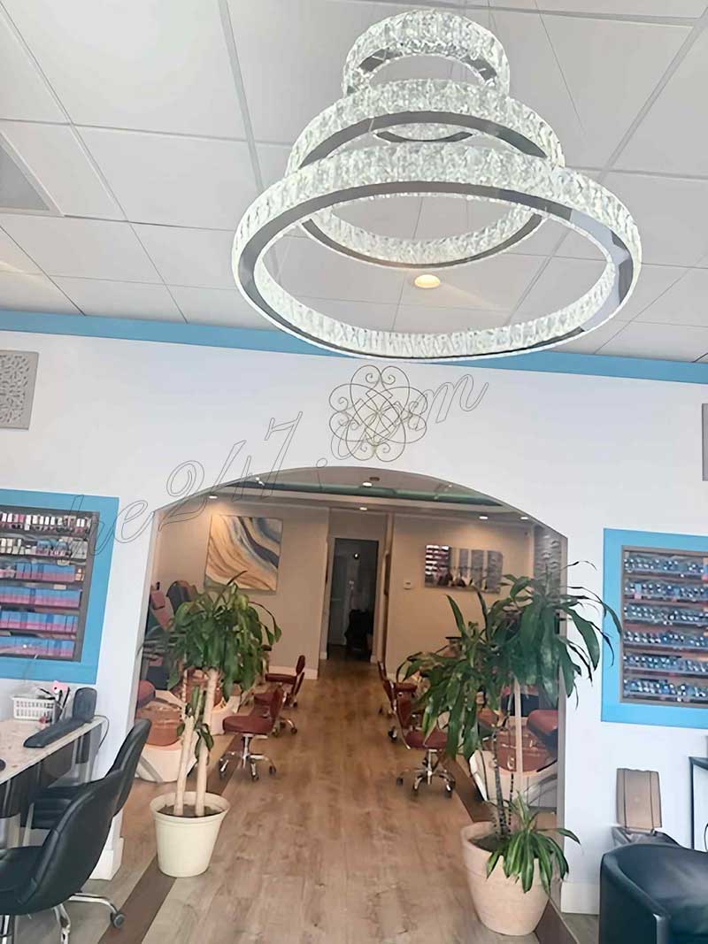 Sang Tiệm Nail Lâu Năm Ở Maple Valley WA