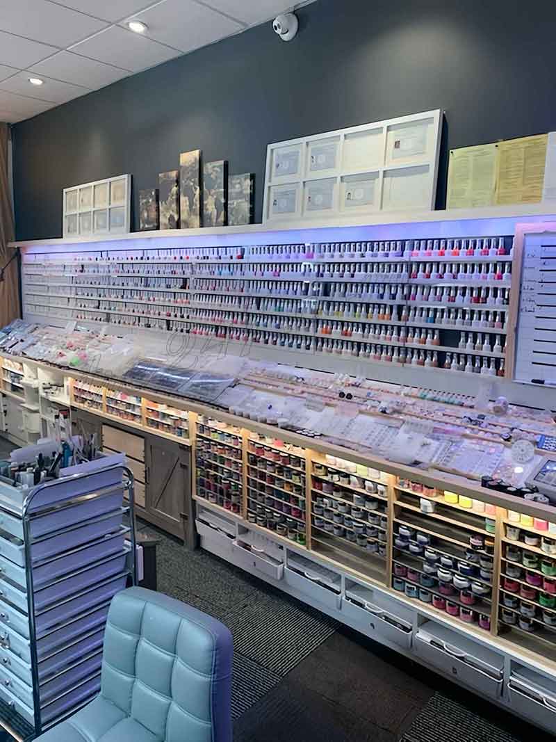 Cần Thợ Và Cần Sang Tiệm Nail Ở Poughkeepsle NY 12601