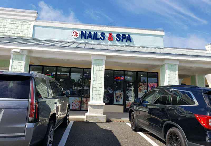 CẦN BÁN TIỆM NAIL SANG TRỌNG KHU DU LỊCH CLEARWATER BEACH FL