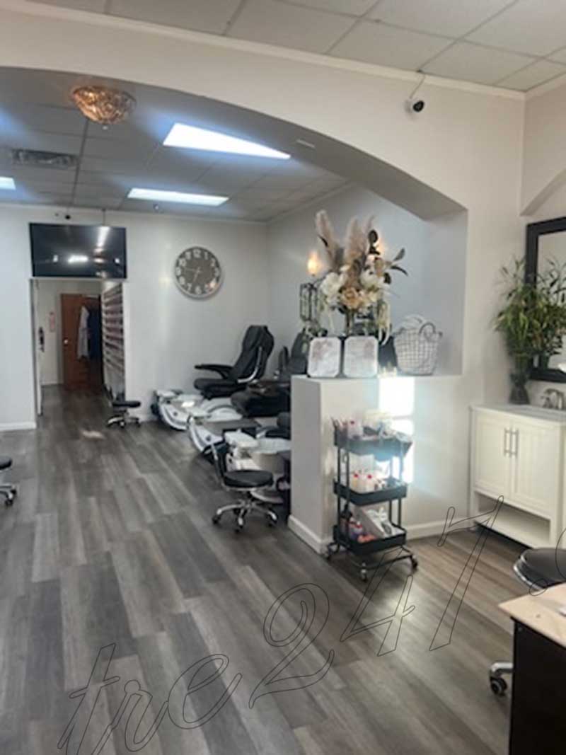 Cần Sang Tiệm Nails Vùng Azle Texas - Cơ Hội Sở Hữu Tiệm Nail Good Location.