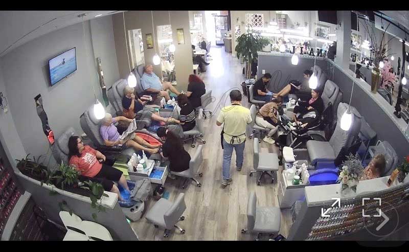 Sang Tiệm Nail Hoạt Động Lâu Năm Ở Ruskin FL 33573