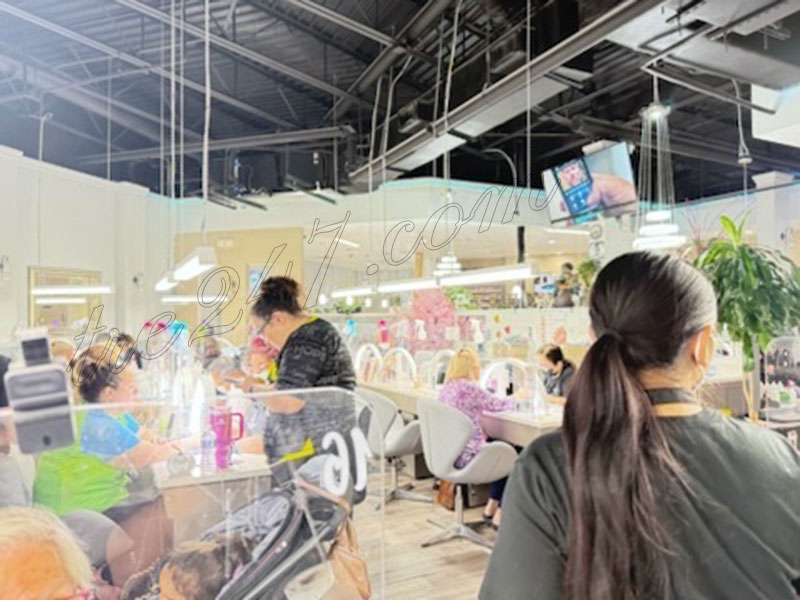 Sang Tiệm Nail Hoạt Động Lâu Năm Ở Ruskin FL 33573