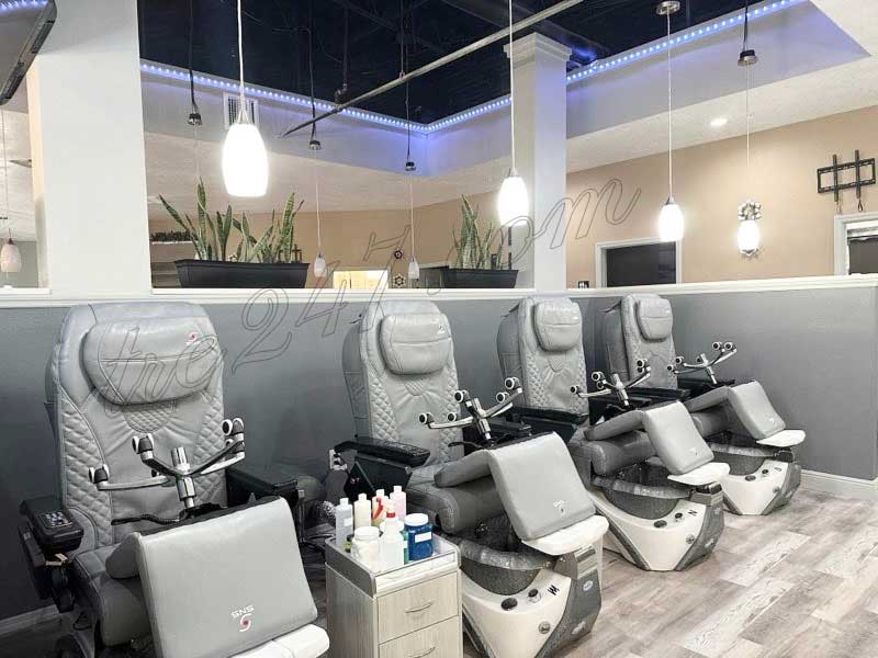 Sang Tiệm Nail Hoạt Động Lâu Năm Ở Ruskin FL 33573