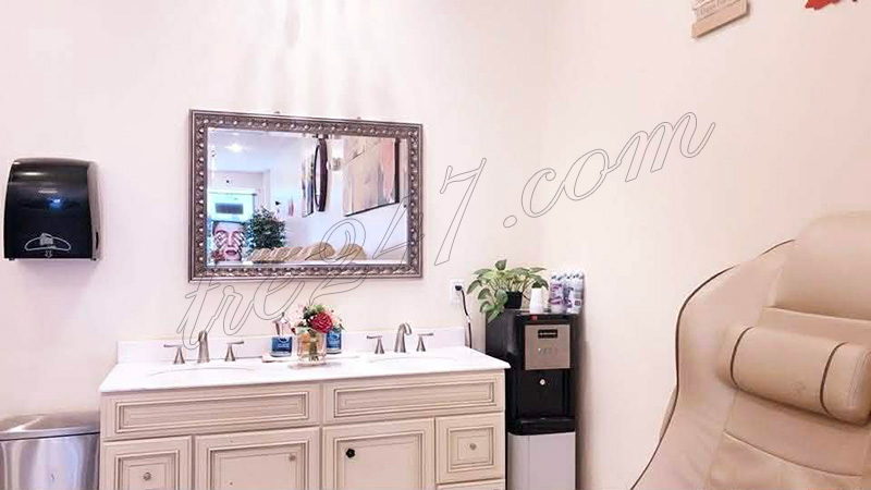 Sang Gấp Tiệm Nails Ở Central Falls RI