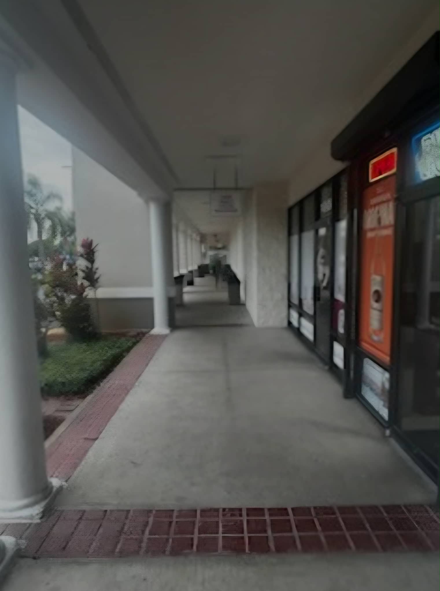 Cần Sang Lại Tiệm Nail Good Location Ở Kissimmee, FL