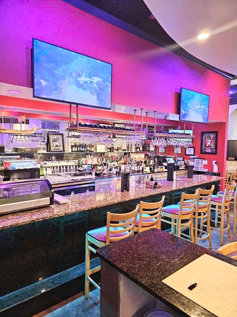 Sang Nhà Hàng Việt-Sushi-Thái Tại Sarasota FL