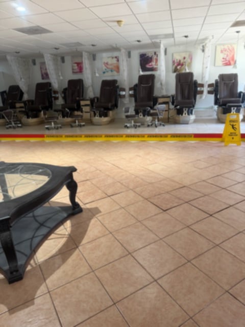 Cần Sang Tiệm Nail Vùng Wilmington, DE