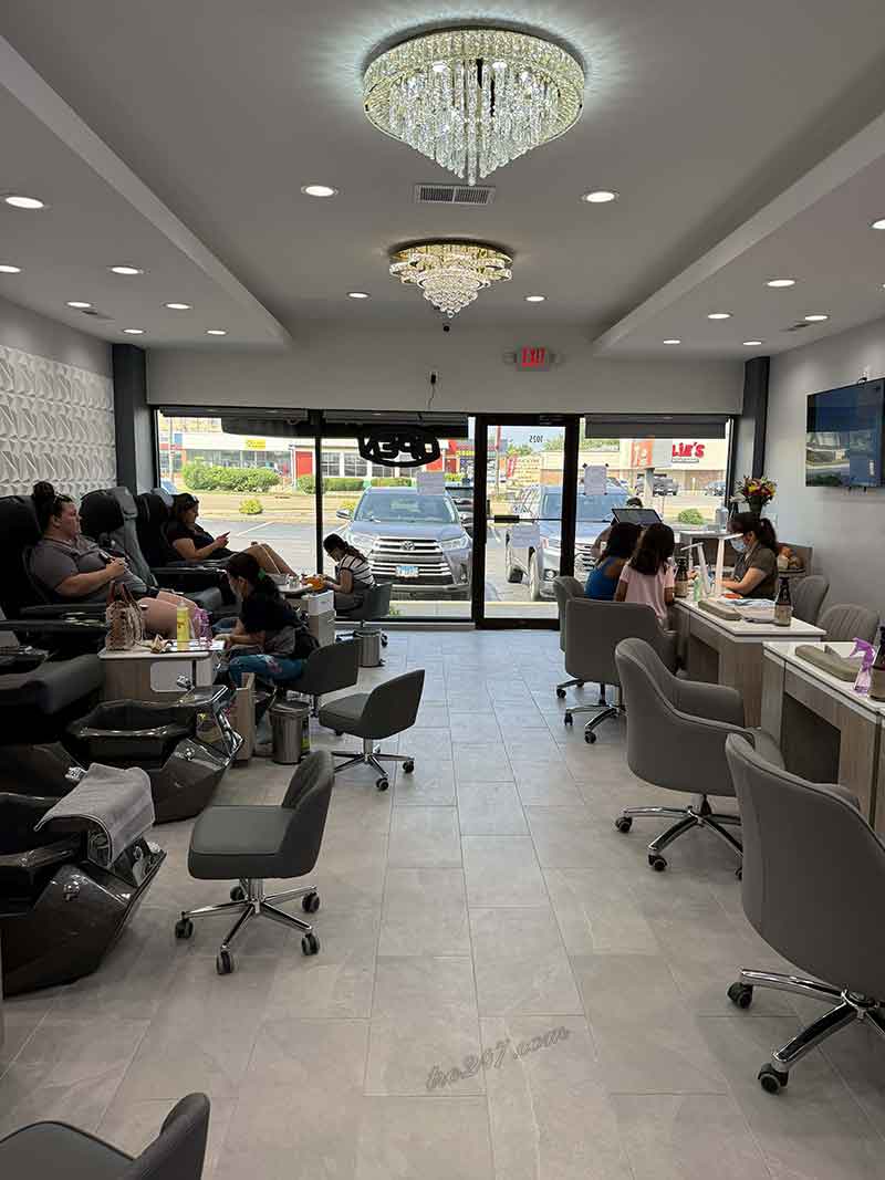 CẦN BÁN TIỆM NAIL – RENT NEW - Rock Falls, IL