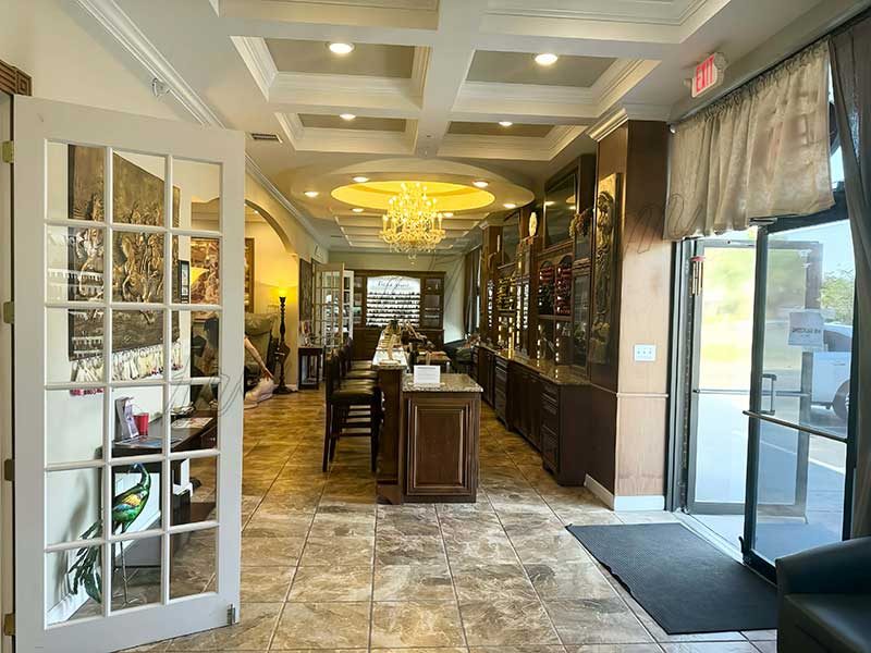 Sang Tiệm Nail Lớn Gía Tốt Ở Pensacola FL 32503