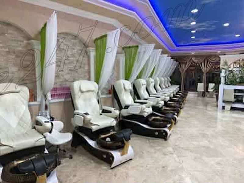 Sang Tiệm Nail Vị Trí Đẹp Khu Shopping Bonita Springs Fl