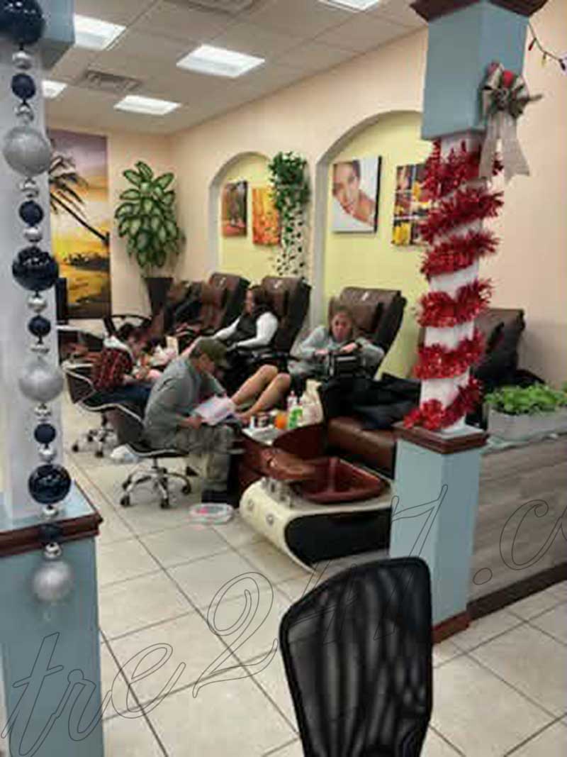 CẦN BÁN TIỆM NAIL GẤP VÀ CẦN THỢ NAIL GẤP!