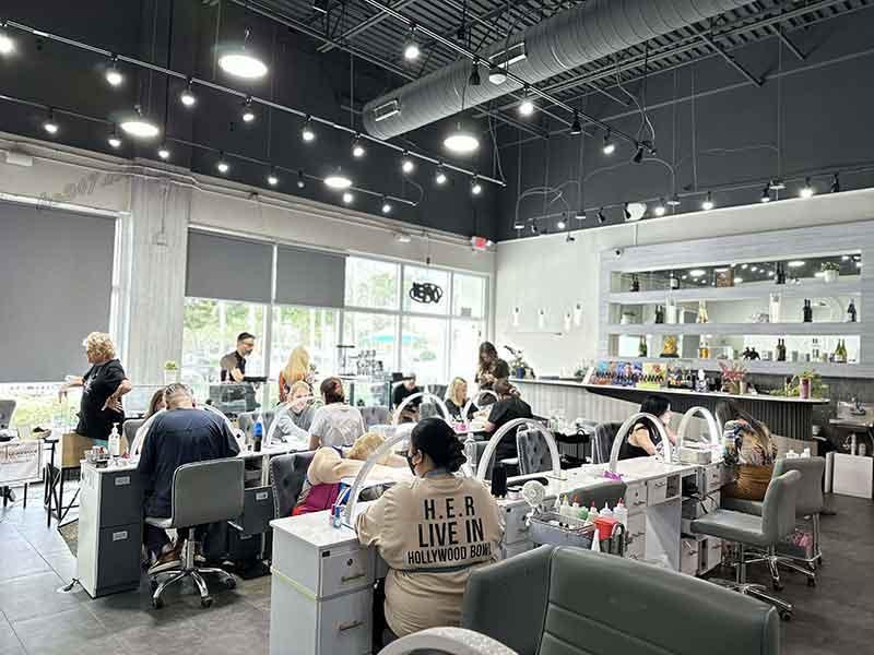 CẦN SANG TIỆM NAIL- GIÁ CỰC SỐC!