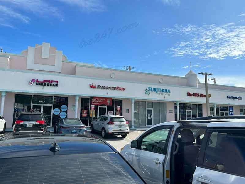 Bán - Tiệm - Nail - Hair - Wax / Facial