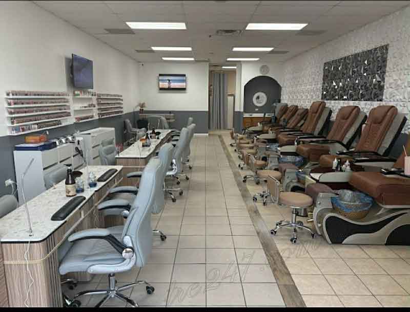 Cần Sang Tiệm Nail Five Star Nails Tại Glendale Heights, Illinois
