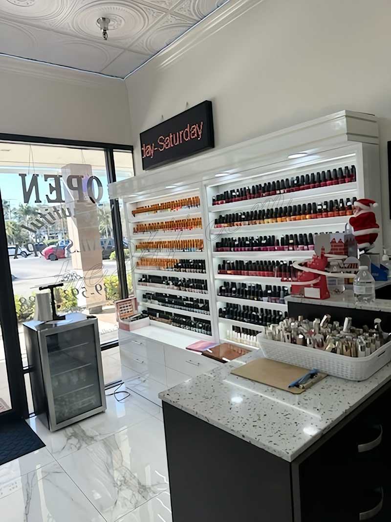 Sang Tiệm Khu Đắt Đỏ Ở Naples FL