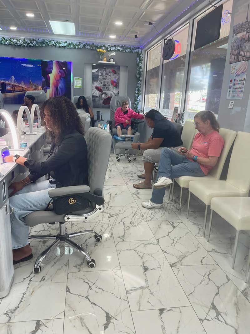 Sang Gấp Tiệm Nail Gía Tốt Ở Boynton Beach FL