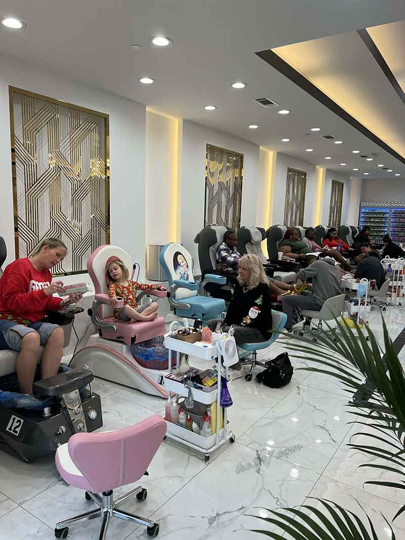 Cần Sang Tiệm Nail Tại Khu Chợ Publix – Columbus, Georgia