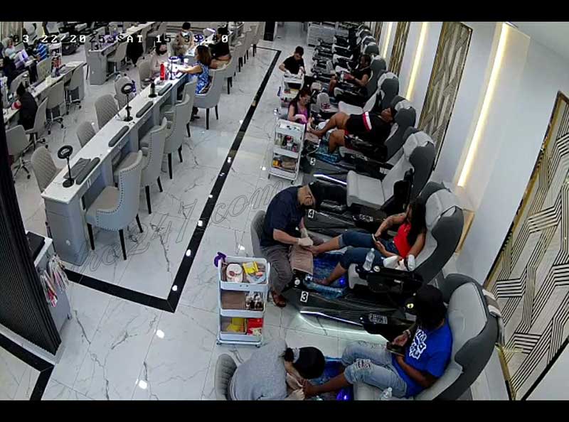 Cần Sang Tiệm Nail Tại Khu Chợ Publix – Columbus, Georgia