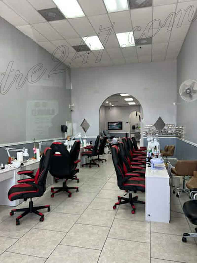Cơ Hội Sở Hữu Tiệm Nail Trong Khu Shopping Lớn – Laredo, TX 78045