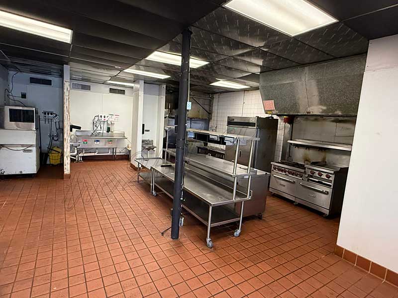 Cần Sang Tiệm Nail and Nhà Hàng hoặc Cho Thuê Good Location Tại Orlando, Florida – Cơ Hội Good Income