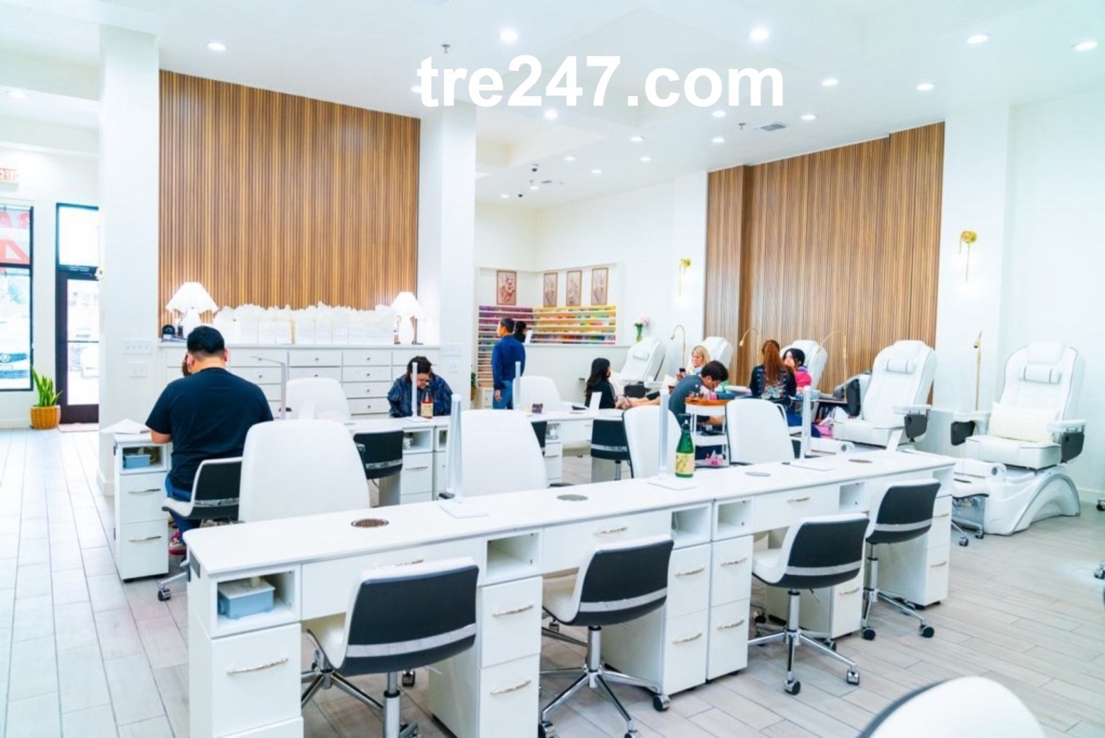 Cần Sang Tiệm Nail Tại Frisco, TX