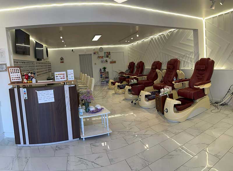 Tiệm Nail Đang Hoạt Động Tốt In Siloam Springs AR Cần Sang Nhượng