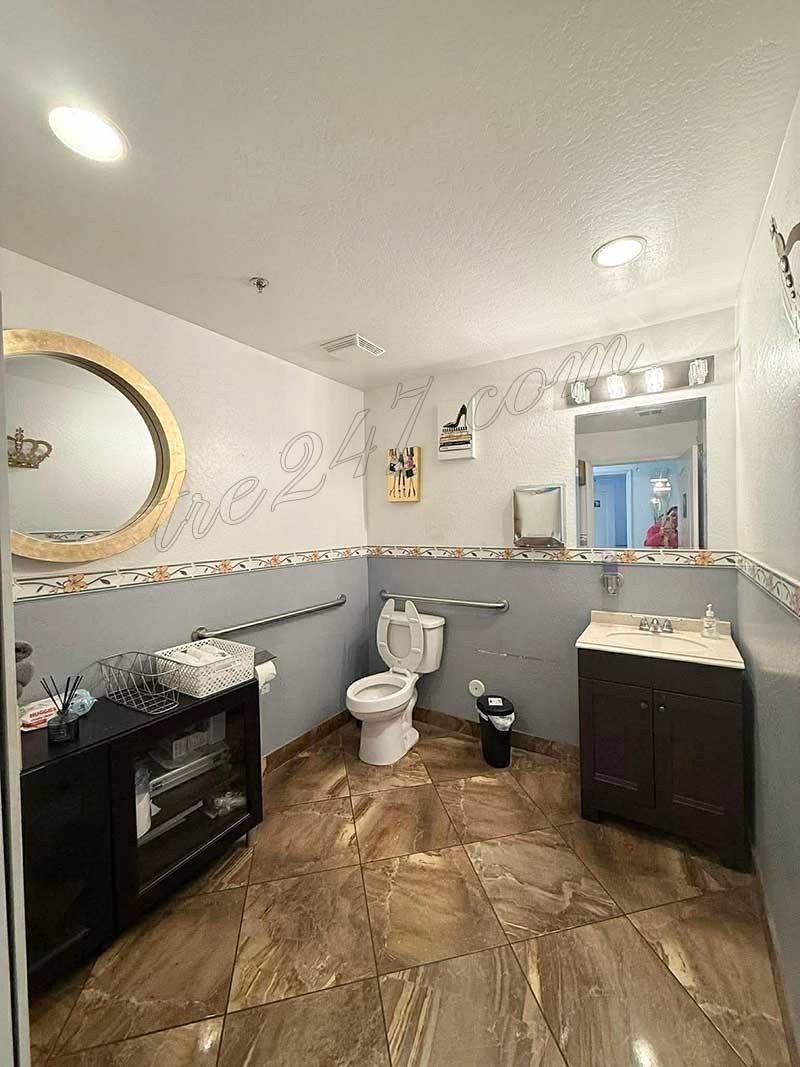 Sang Tiệm Good Location Ở Mesa AZ 85204