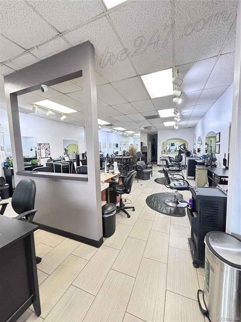BÁN SALON TÓC TẠI DENVER COLORADO